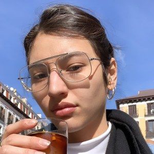 Meet your Posher, Ellena